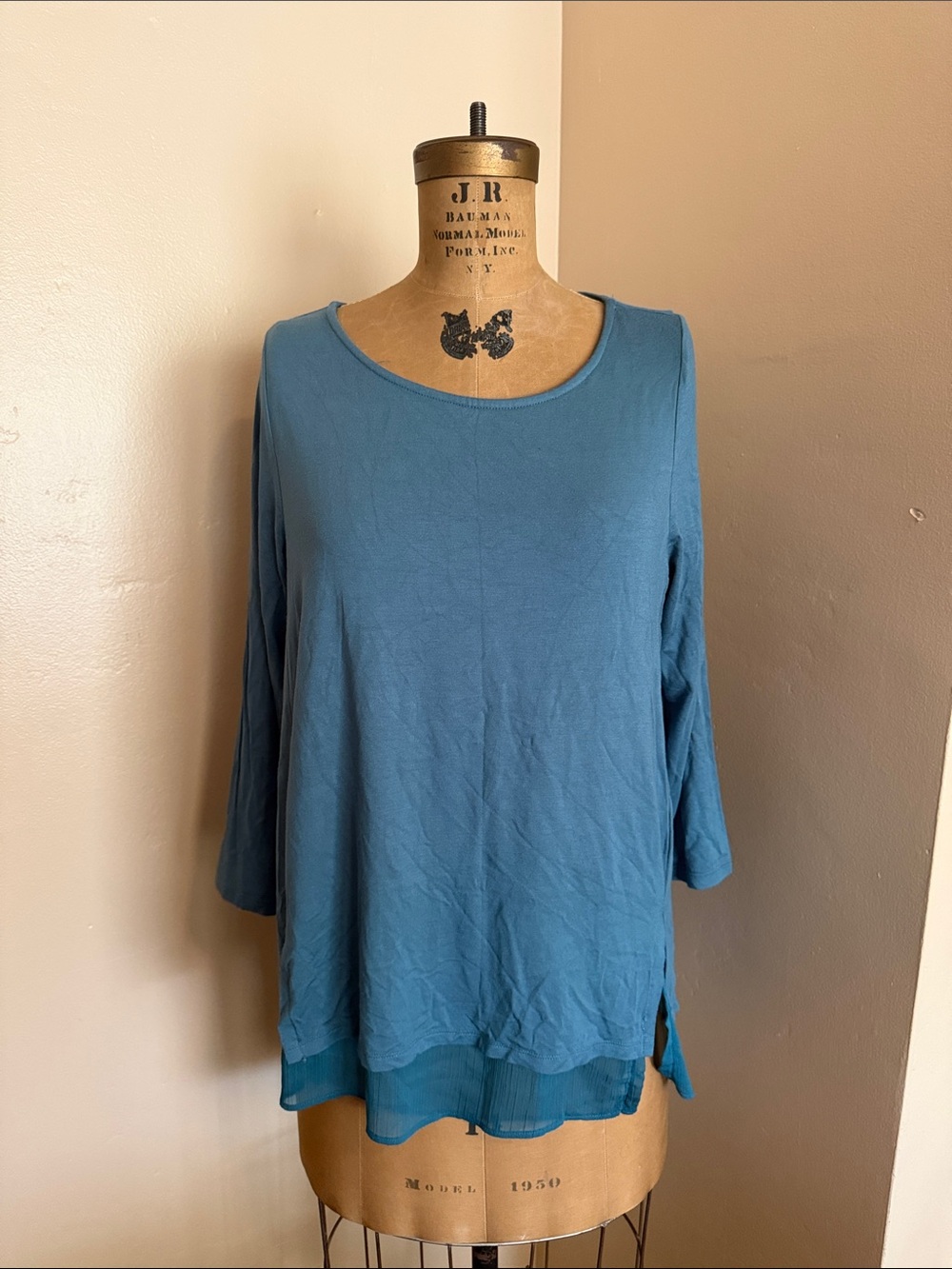 Soft Surroundings Blue Layered Hem Knit Top Size M